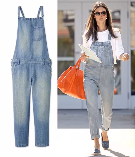 Bạn có thể mix quần yếm denim cùng áo phông trơn hay phông kẻ thậm chí áo sơ mi đều rất đẹp.