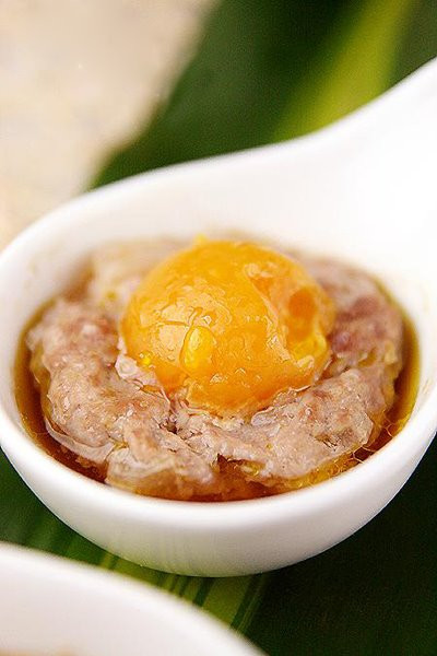 Thịt đỏ hấp trứng muối sẽ là bữa sáng tuyệt vời trong thực đơn low carb 7 ngày của bạn.