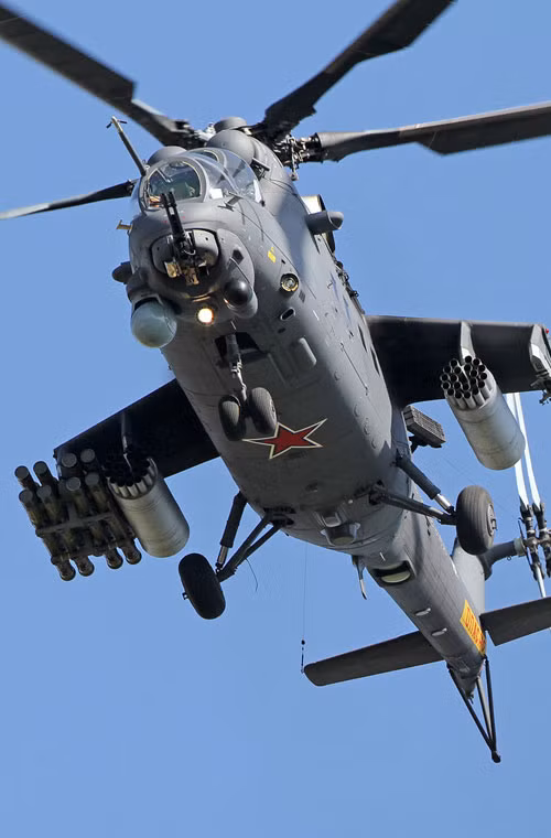 Trực thăng tấn công Mi-24 có thể mang pháo 23-30mm (tùy từng biến thể), các loại rocket 57-240mm, tên lửa chống tăng và thậm chí là cả bom.