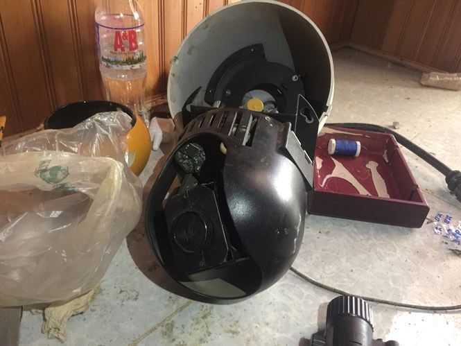 Camera trong nhà Nguyễn Văn Thuận đã bị tháo xuống.
