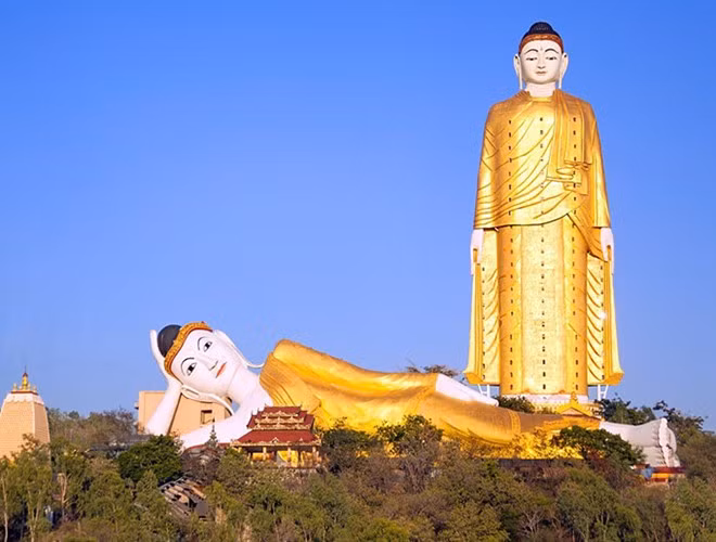 Trong danh sách những bức tượng Phật khổng lồ, kỳ vĩ nhất trên thế giới cũng không thể không nhắc đến tượng Phật ở Monywa, Myanmar.