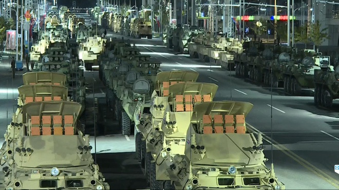 Loại xe quân sự lạ hoắc của Triều Tiên. Ảnh: KCNA.