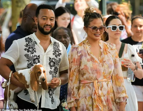 Sau tiec sinh nhat cua ong Obama, 74 nguoi mac Covid-19-Hinh-3