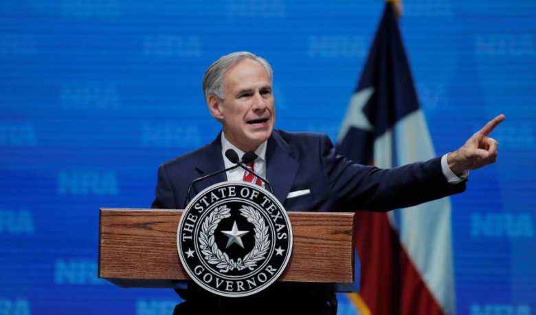 “Thống đốc Abbott đã được tiêm phòng đầy đủ vắc xin ngừa COVID-19, trong tình trạng sức khỏe tốt và hiện không có triệu chứng gì", phát ngôn viên Mark Miner nói. Ảnh: Reuters.