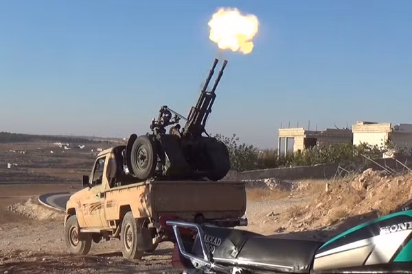 Khung bo HTS ban ha UAV cua Nga tai Syria