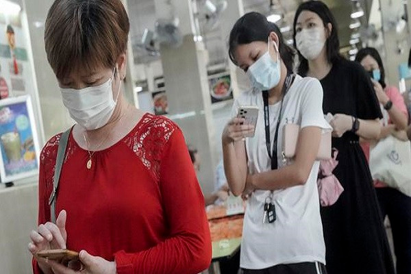 Bat chap chung Delta, Singapore “tuyen chien” voi COVID-19 the nao?