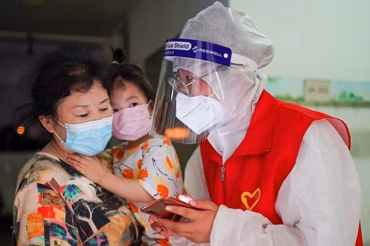 Cuoc song nguoi dan o Trung Quoc khi tai bung dich COVID-19-Hinh-3