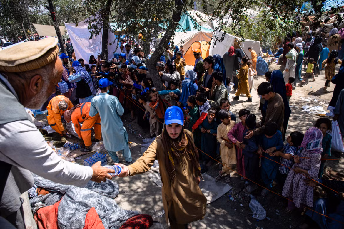 Tâm sự nhói lòng của người dân Afghanistan chạy loạn - Hình 7 Tam su nhoi long cua nguoi dan Afghanistan chay loan-Hinh-7