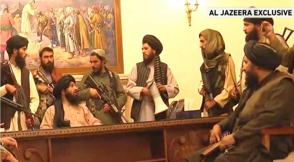 Toàn cảnh lực lượng Taliban tràn vào thủ đô Afghanistan - Hình 6 Toan canh luc luong Taliban tran vao thu do Afghanistan-Hinh-6