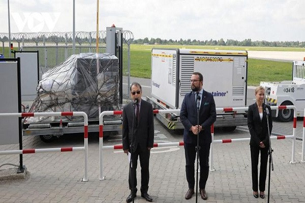 Hon 500.000 lieu vac xin AstraZeneca cua Ba Lan se toi TP.HCM ngay 21/8