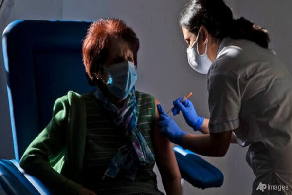 “Bi quyet” Italy song chung voi dai dich COVID-19