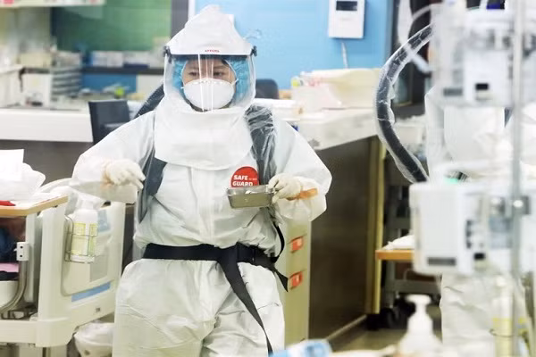 Bien the Delta Plus xuat hien: Han Quoc bao dong, chuyen gia noi gi?