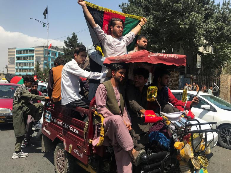 Cuộc biểu tình ở Kabul diễn ra vài ngày sau khi lực lượng Taliban tiến vào thủ đô Afghanistan và kiểm soát nơi này.