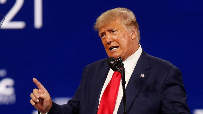 Chính quyền Trump khi đó cho rằng việc ký kết thỏa thuận này là bước đột phá hướng tới hòa bình, nhưng giờ đây, đó dường như chỉ là "bàn đạp" tới chiến thắng hoàn toàn của Taliban. Trong ảnh là cựu Tổng thống Mỹ Donald Trump. Ảnh: Reuters.