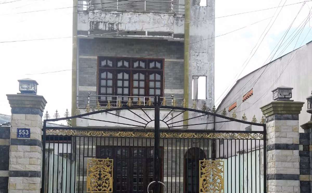 Nha cua chu doanh nghiep Vi Xuyen bi ngan hang yeu cau ban