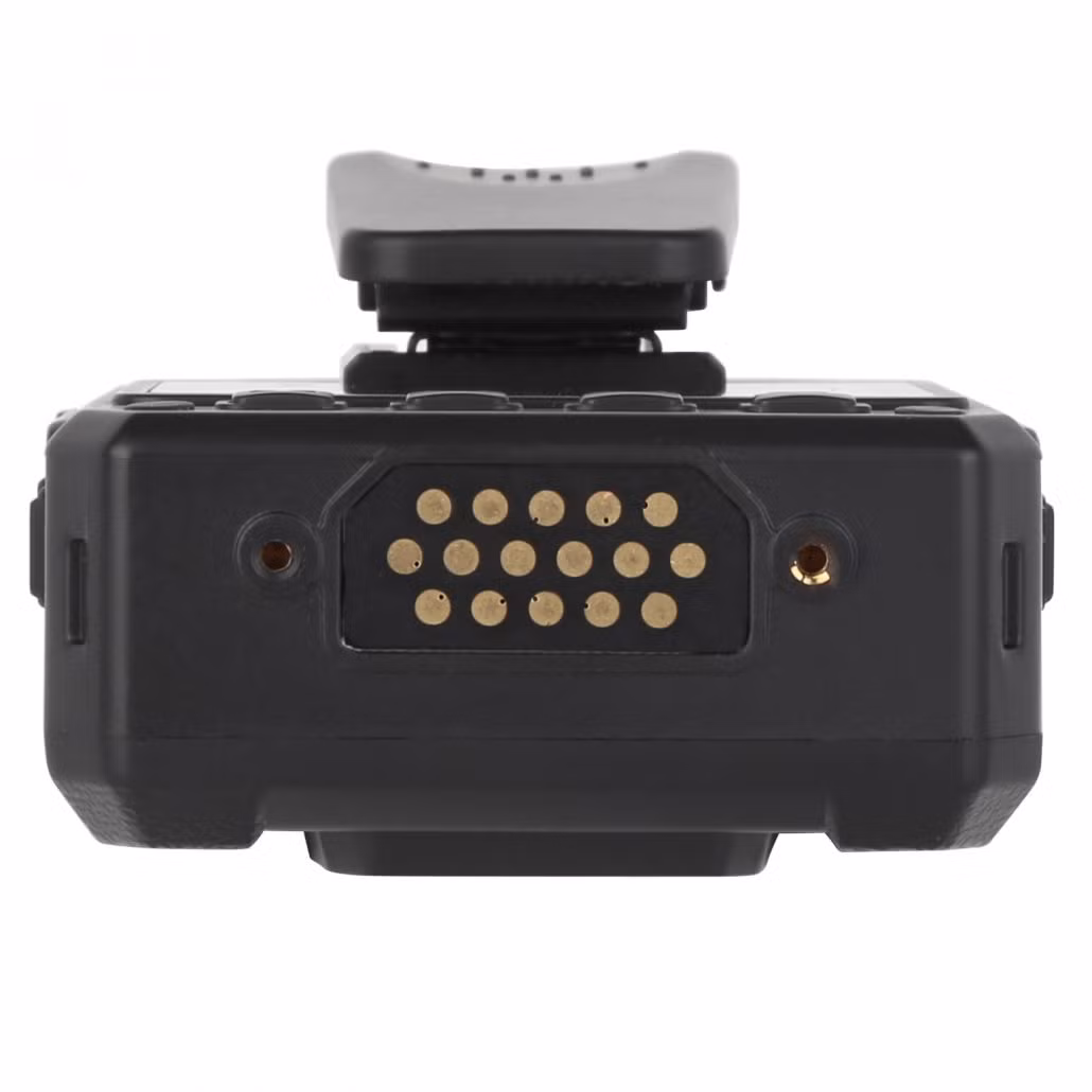 Ngoài những chức năng kể trên, camera gắn ngực của CSGT Việt Nam còn đạt tiêu chuẩn chống nước IP67, sử dụng chipset Ambarella A7L50.