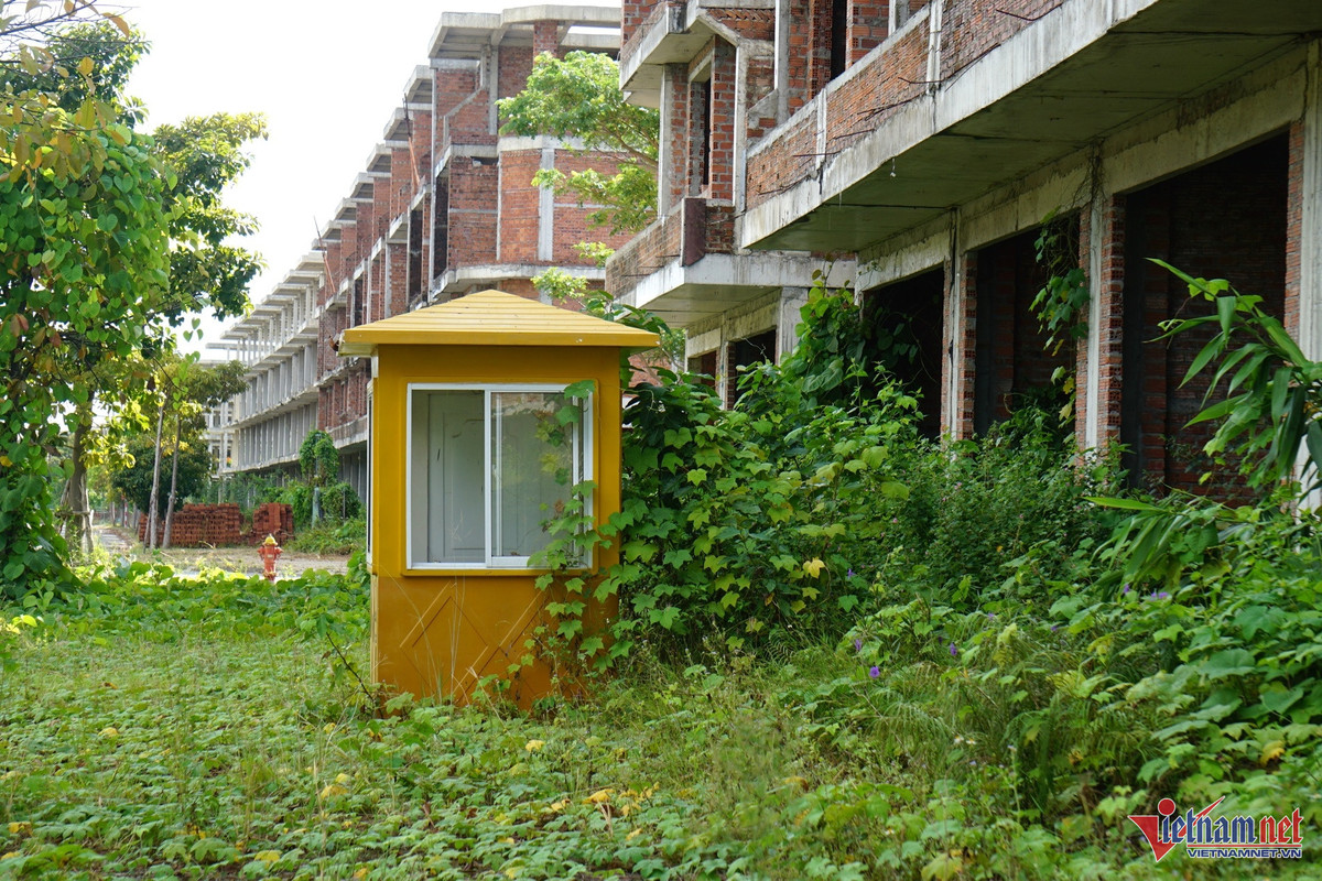 Cảnh tiêu điều trong khu đô thị hơn 4.400 tỷ ở Đà Nẵng - Hình 5 Canh tieu dieu trong khu do thi hon 4.400 ty o Da Nang-Hinh-5