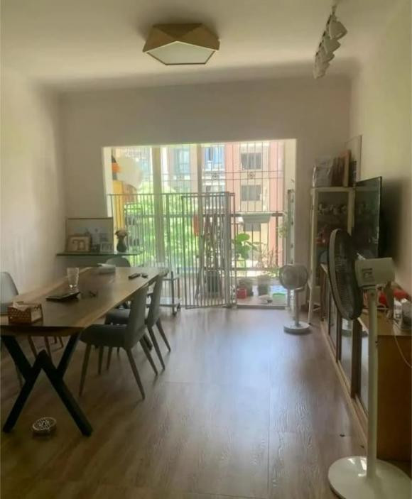 Những kiểu 'nhà của người nghèo' càng mua càng tốn của - Hình 2 Nhung kieu 'nha cua nguoi ngheo' cang mua cang ton cua-Hinh-2