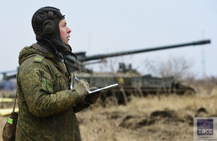 Khẩu 2S5 Giatsint-S có thể bắn được nhiều loại đạn khác nhau như nổ mảnh thông thường, đạn lõm chống tăng (HEAT) và đạn khói... với tầm bắn 28,4km và lên đến gần 40km với đạn tăng tầm. Một số nguồn tin cho rằng, 2S5 có thể bắn được cả đạn hạt nhân với công suất từ 0,1-2kT.