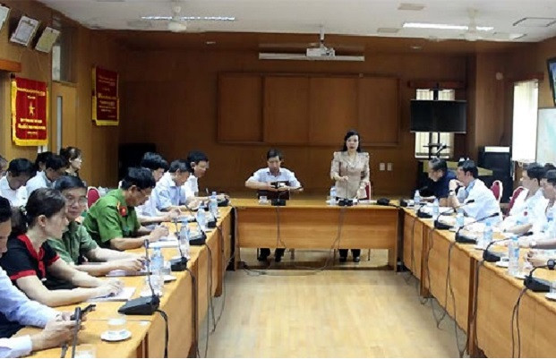 7. “Chúng ta phải nhìn thẳng vào sự thật, trung thực. Chúng ta dám làm, dám chịu trách nhiệm”. Ngày 31/5/2017, đoàn công tác của Bộ Y tế do Bộ trưởng Nguyễn Thị Kim Tiến làm trưởng đoàn, đã làm việc với tỉnh Hòa bình và chỉ đạo làm rõ nguyên nhân sự cố y khoa khiến bảy người tử vong khi chạy thận nhân tạo tại Bệnh viện đa khoa tỉnh Hòa Bình. Tại đây bà đã phát biểu câu nói trên.