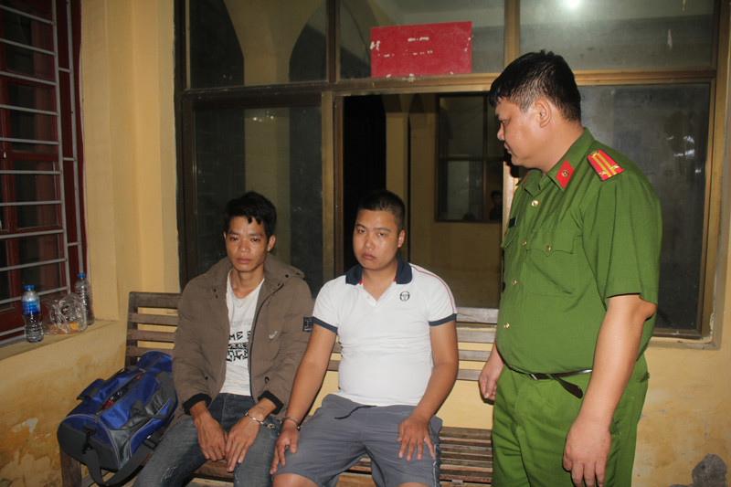 Lo dien nghi pham thu ba vu xa dau thai vao nuoc sach Song Da?