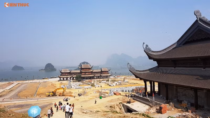 4 ong lon “nhay” vao du lich sinh thai tam linh day tai tieng-Hinh-2