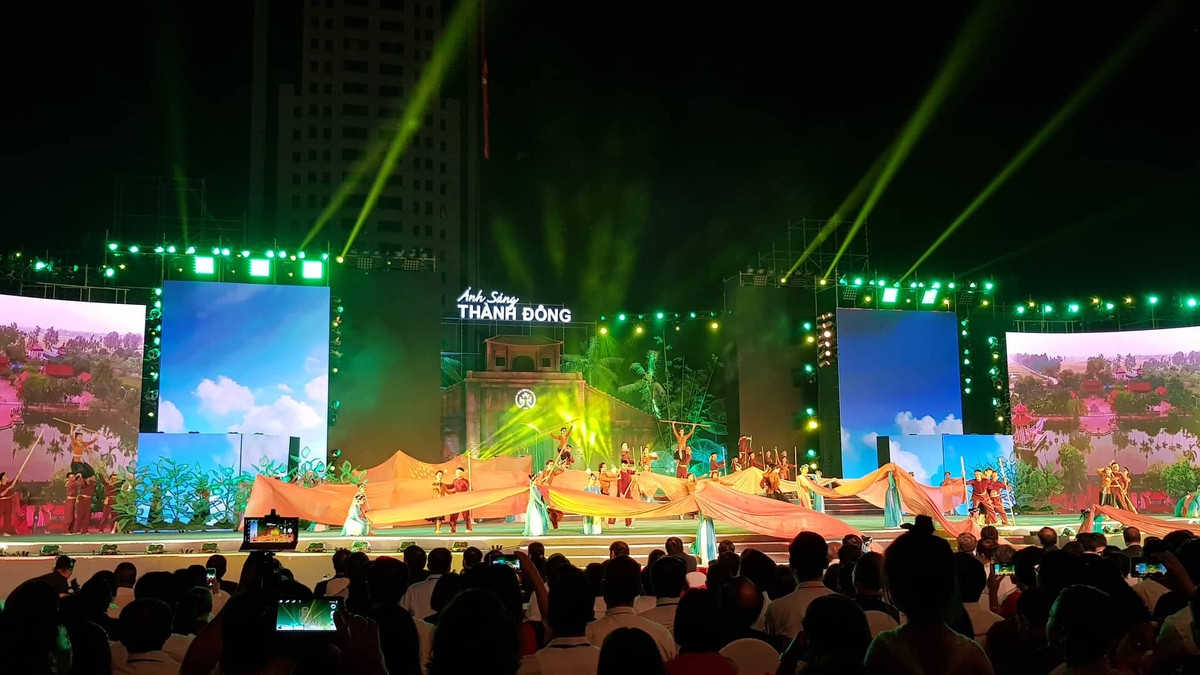 Những tiết mục văn nghệ đặc sắc...