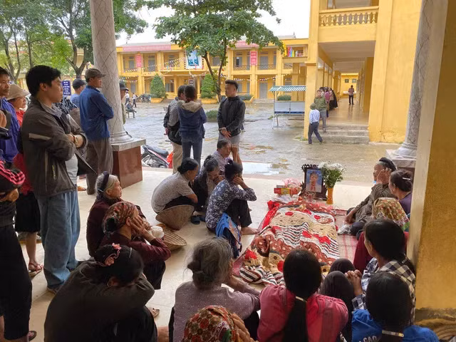 Hoc sinh tieu hoc Tuy Lai bi dien giat tu vong: Loi nha truong vo trach nhiem?-Hinh-2