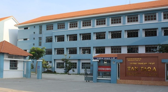 Nghi van nu sinh THCS Tan Tao A bi dam o: Thay giao, bao ve tha hoa, bao ve nu sinh the nao?