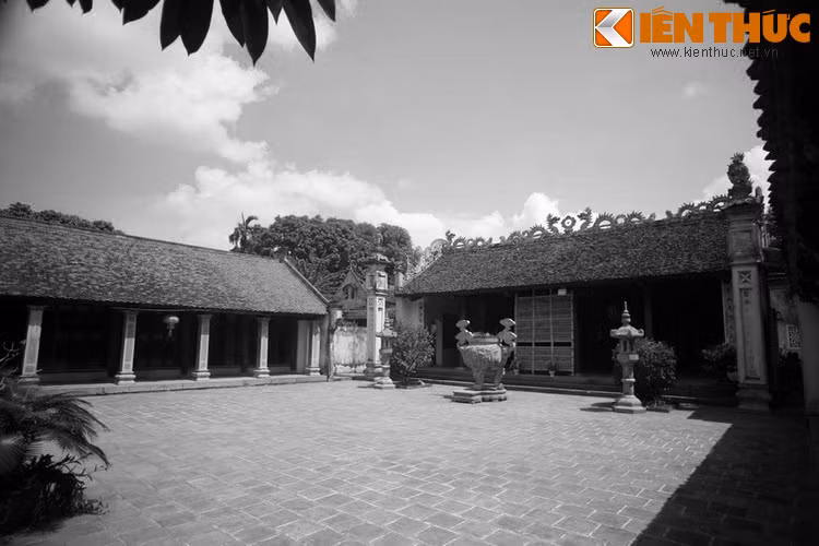 Làng Đanh Xá cũng là một địa phương xin rước vong Pháp Vũ về chùa làng là chùa Bảo Sơn để thờ. Trong hệ Tứ Pháp (thờ bốn vị thần Pháp Vân, Pháp Vũ, Pháp Lôi, Pháp Điện), Pháp Vũ là nữ thần trông coi việc điều mưa khiển gió, giúp dân trừ lũ lụt, đem lại mưa thuận gió hòa.