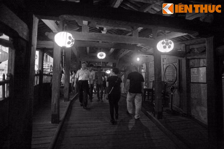 Có lẽ, truyền thuyết Chùa Cầu bắt nguồn từ một thực tế lịch sử là mỗi năm đến mùa mưa, nước sông Hoài dâng cao, gây nhiều khó khăn cho cuộc sống và sinh kế của con người. Và Chùa Cầu là một sự gửi gắm ước nguyện về cuộc sống bình an của các các cư dân Hội An thuở xưa.