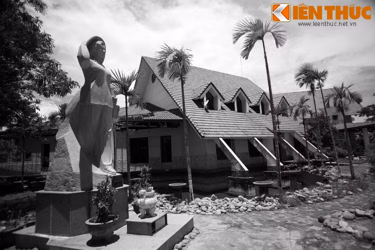 Ngày nay, nếu có dịp đi ngang qua Quốc lộ 1 ở Phổ Cường, xin dành chút thời gian để thắp nén nhang trước tượng đài bác sĩ Đặng Thùy Trâm trong khuôn viên Bệnh xá, để tưởng nhớ, tri ân những cống hiến, hy sinh của một người nữ anh hùng, một liệt sĩ...