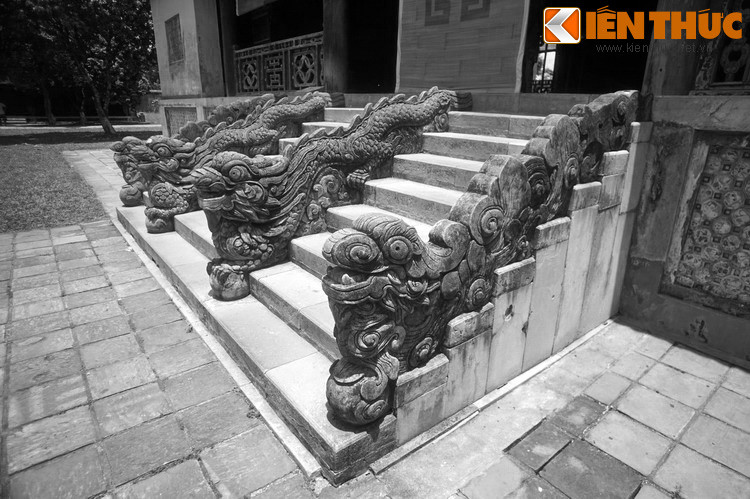 Có thể nói, Hiển Lâm Các giống như một chỗ dựa tinh thần vững chắc, giúp bậc quân vương có chỗ luôn giữ được chính tâm và thành ý để có thể tu thân tích đức và trị quốc hiệu quả...