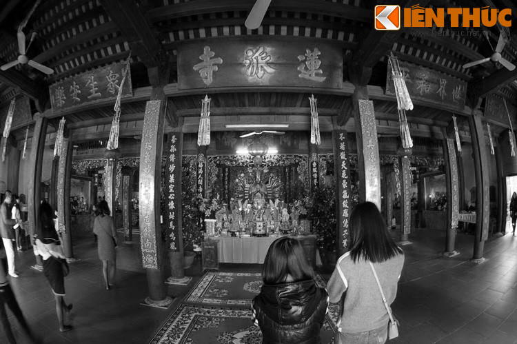 Trong đó, chùa Liên Phái là chùa chính, chuyên để giải trùng tang. Khi có người thân mất, một số gia đình Hà Nội sẽ đến chùa để xem ngày giờ mất có trùng tang không và xin ngày giờ liệm, ngày giờ hạ huyệt cùng bùa hóa giải trùng tang. Còn chùa Hàm Long là nơi chuyên nhốt trùng.