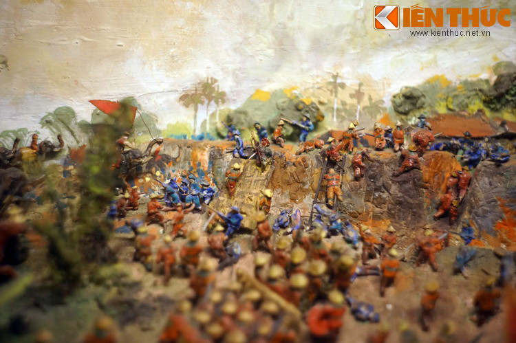 Việc đồn Ngọc Hồi thất thủ đã mở toang cánh cửa chiến thắng. Quân Tây Sơn thừa thắng đánh chiếm đồn Văn Điển và tiến thẳng vào Thăng Long. Sầm Nghi Đống tuyệt vọng, thắt cổ tự tử.