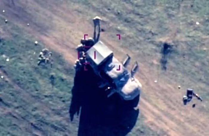 Hãy trở lại Nagorno-Karabakh, các hầm trú ẩn và chiến hào do quân đội Cộng hòa Nagorno-Karabakh tự xưng (NKR) chuẩn bị, bản đồ hỏa lực, vị trí đã định trước... hóa ra hoàn toàn bất lực trước vũ khí mới của Thổ Nhĩ Kỳ và Azerbaijan.