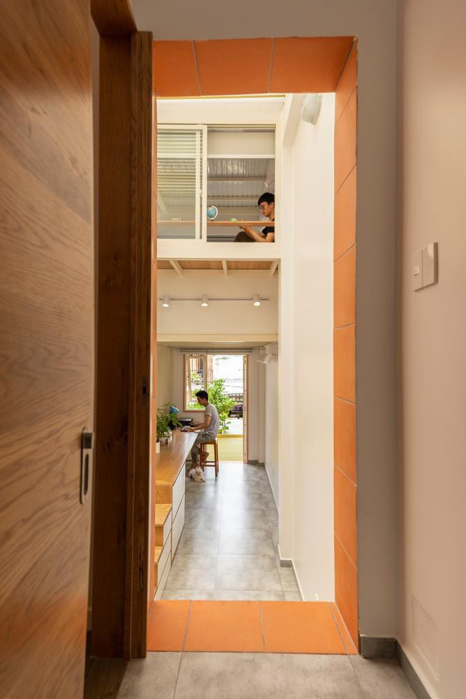 Thiet ke sang tao cua nha mai kep tren o dat nho hep-Hinh-8