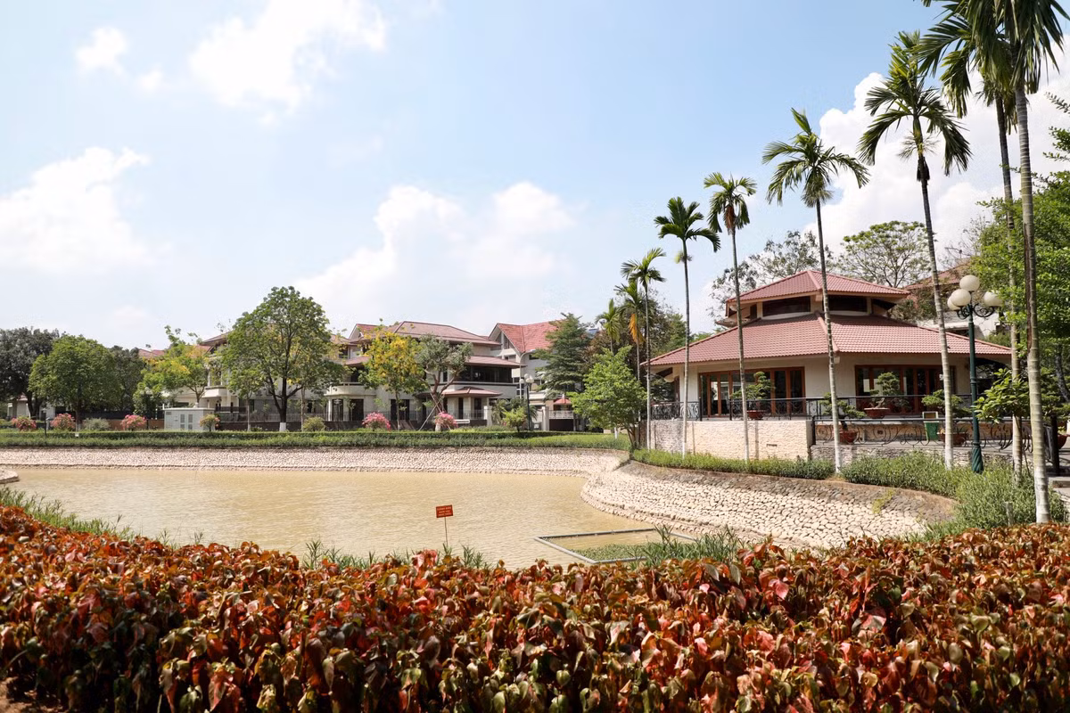 Dự án được giao tháng 1/2018 và khởi công xây dựng vào tháng 8/2010.