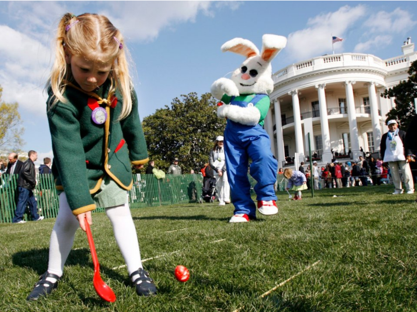 Lễ hội lăn trứng Phục sinh.