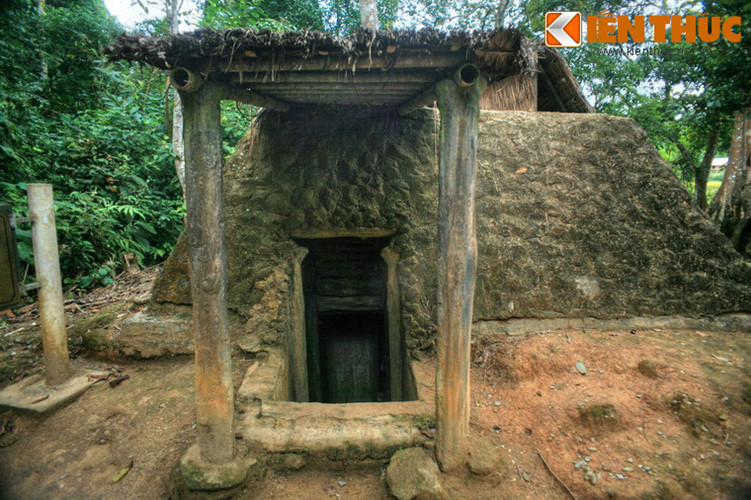 Trải qua nhiều lần tu sửa, trùng tu song di tích Sở chỉ huy chiến dịch Điện Biên Phủ vẫn giữ nguyên vẻ hoang sơ, mang đậm dấu ấn chiến thắng lịch sử hào hùng của dân tộc 60 năm về trước.