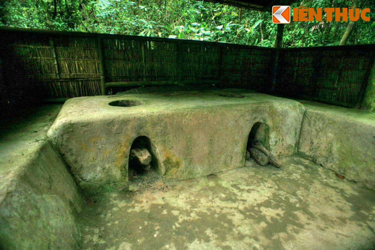 Bếp Hoàng Cầm trứ danh của các chiến sĩ Việt Minh thời chống Pháp.