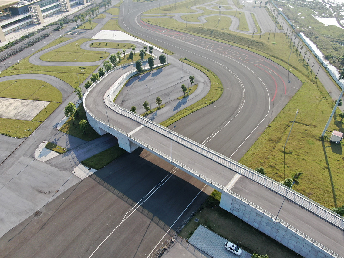 Hiện TP Hà Nội đã giao toàn bộ dự án đường đua F1 cho Cty TNHH Grand Prix (là chủ đầu tư) sử dụng để thực hiện dự án xây dựng phân khu 1 Công viên cây xanh kết hợp với một số công trình phụ trợ phục vụ giải đua xe F1.