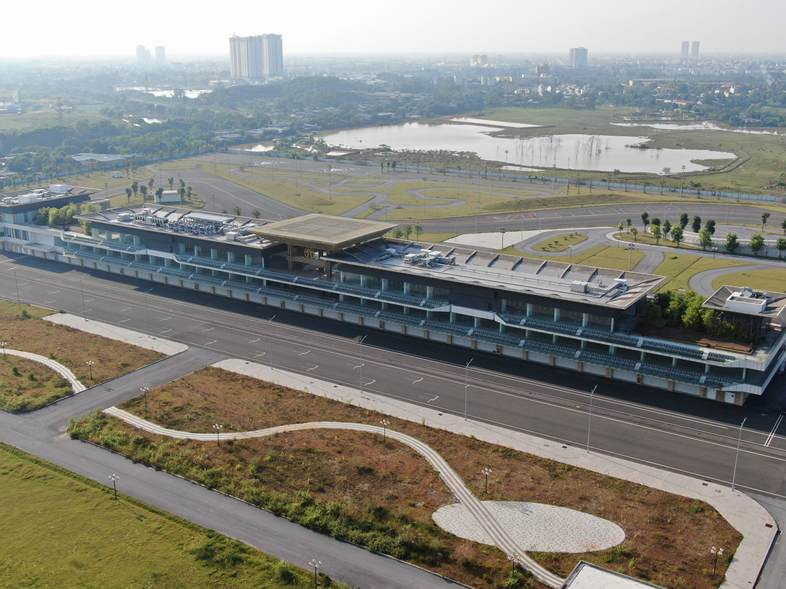 Thực hiện kết luận của Thanh tra Chính phủ, KLH Thể thao Quốc gia Mỹ Đình đã đề nghị Tổng cục TDTT báo cáo Bộ VH-TT&amp;DL có văn bản gửi UBND TP Hà Nội chuyển trả lại khu đất 13ha để xây dựng các công trình thể thao phục vụ SEA Games theo đúng quy định.