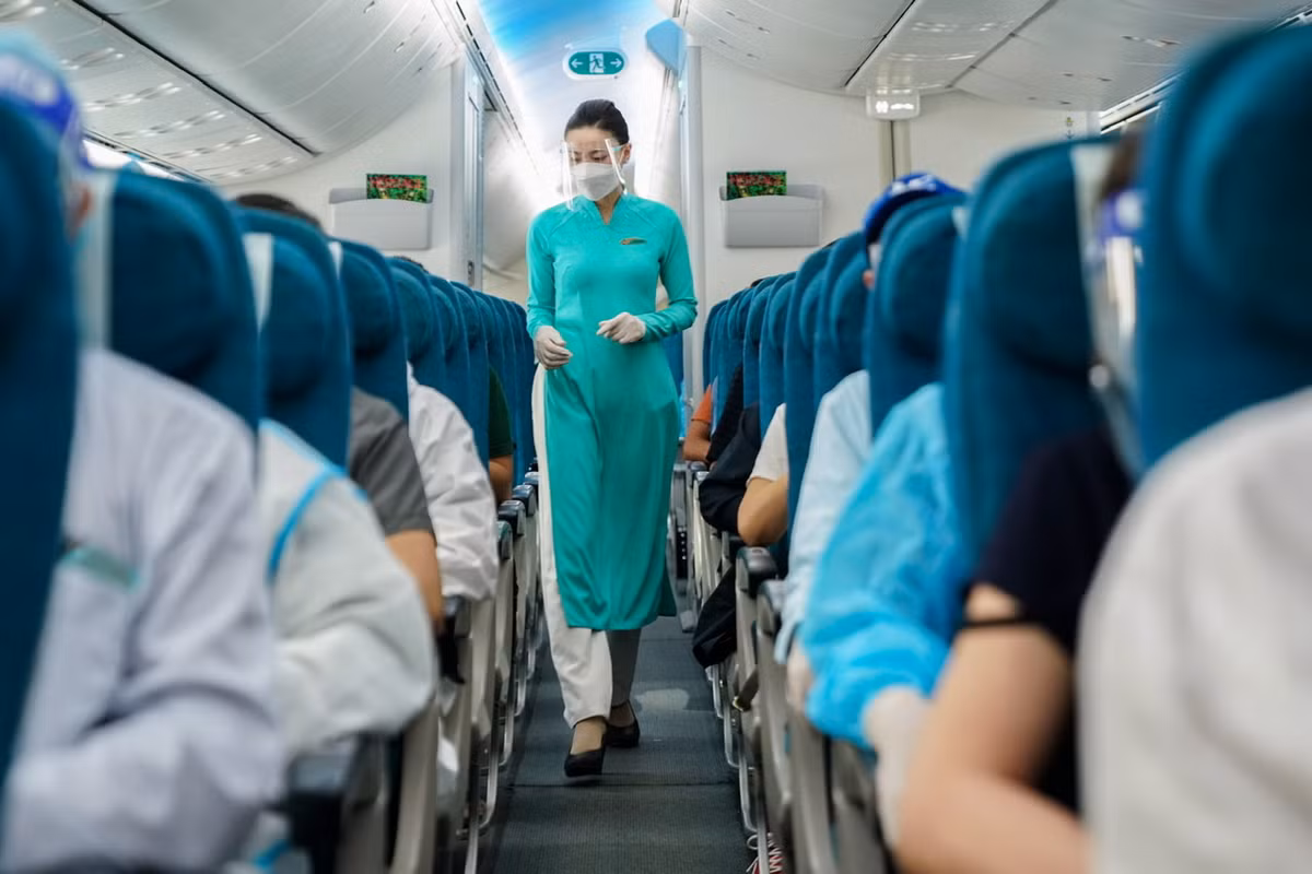 Hiện đường bay TP HCM - Hà Nội mới chỉ có Hãng Vietnam Airlines khai thác mỗi ngày 1 chuyến khứ hồi.
