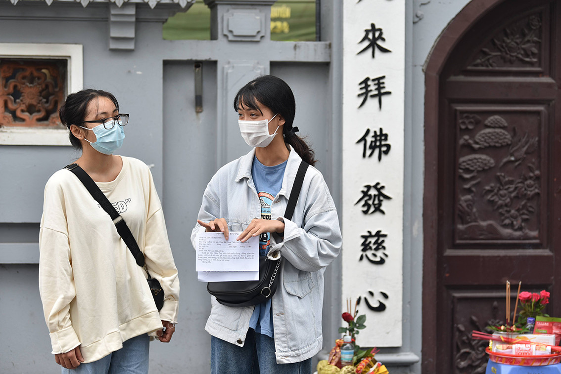 Chùa Hà được biết tới là chốn linh thiêng để cầu duyên.