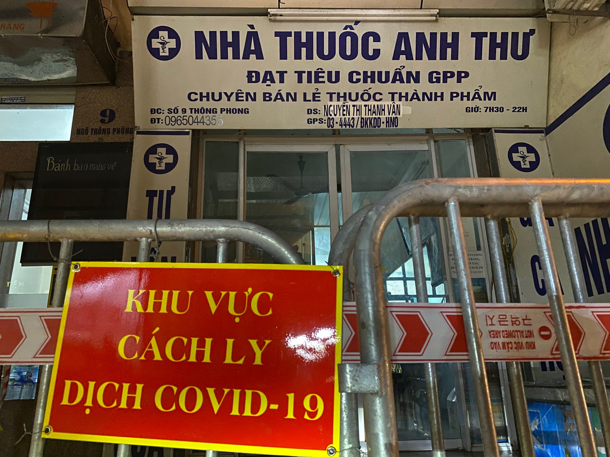 Hà Nội: Một nhà thuốc và 150 người bị cách ly do liên quan tới 2 ca F0 Ha Noi: Mot nha thuoc va 150 nguoi bi cach ly do lien quan toi 2 ca F0