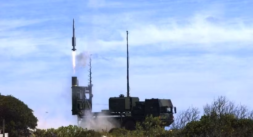 Ngoài ra, lực lượng Nga đã bắn trúng, phá hủy 1 pháo tự hành Krab do Ba Lan chế tạo và hai lựu pháo Msta- B", báo cáo của Bộ Quốc phòng Nga nêu rõ. Cũng theo Bộ này, lực lượng Ukraine đã tổn thất khoảng 430 binh sĩ ở khu vực Kupyansk và Krasny Liman trong 24 giờ qua. 