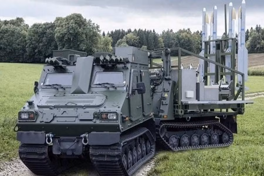 Hệ thống tên lửa này có hai chế độ bắn là khóa mục tiêu trước khi bắn và khóa mục tiêu sau khi bắn, cho phép đánh chặn hiệu quả mục tiêu ở mọi góc độ (360 độ), trong nhiều điều kiện giao tranh. 