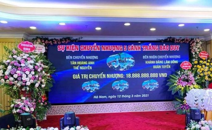 Xon xao hinh anh buoi le nhuong ban hoa lan 5 canh trang gan 19 ty o Ha Nam