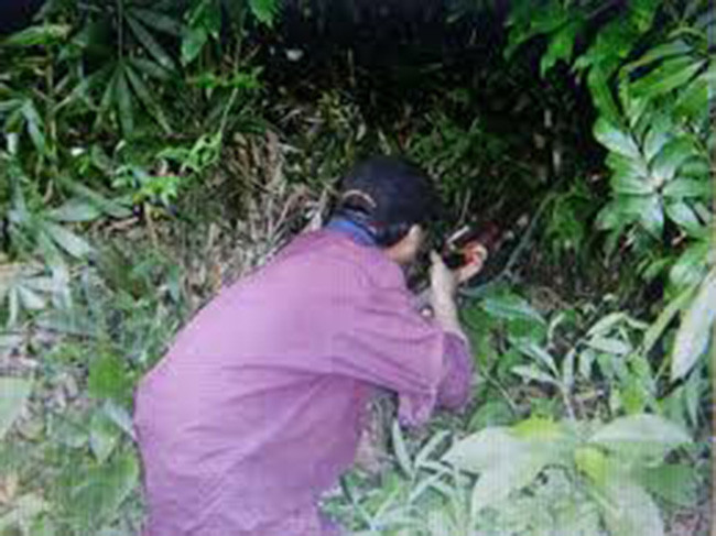  Đi săn sóc, bắn nhầm bạn tử vong: Trịnh Văn Mạo (SN 1987, trú xã Đakrông, huyện Cư Jút) và Bàn Văn Liều (SN 1972, trú xã Đắk Mol, huyện Đắk Song) rủ nhau đi săn sóc. Mạo dùng súng bắn nhưng không may đạn trúng Liều tử vong. Ngày 11/3, Công an huyện Đắk Song (Đăk Nông) tạm giữ Mạo điều tra về hành vi “Vô ý làm chết người”. (Ảnh minh họa). 